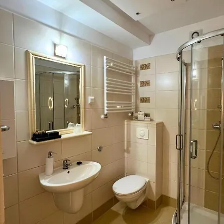 Niron Marina Szalonego Greka Borne Sulinowo