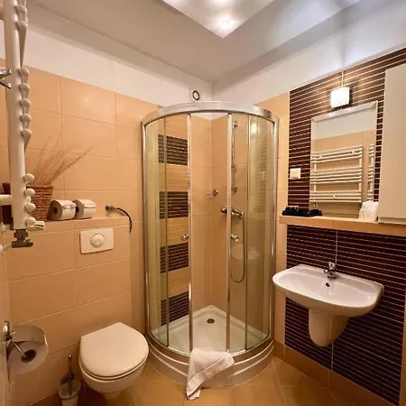 Niron Marina Szalonego Greka Hotel Borne Sulinowo