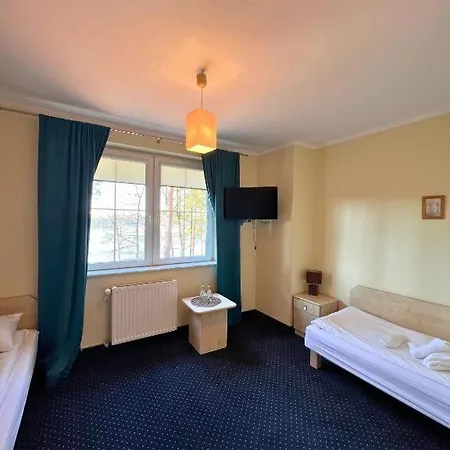 Niron Marina Szalonego Greka * Borne Sulinowo