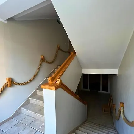 Niron Marina Szalonego Greka