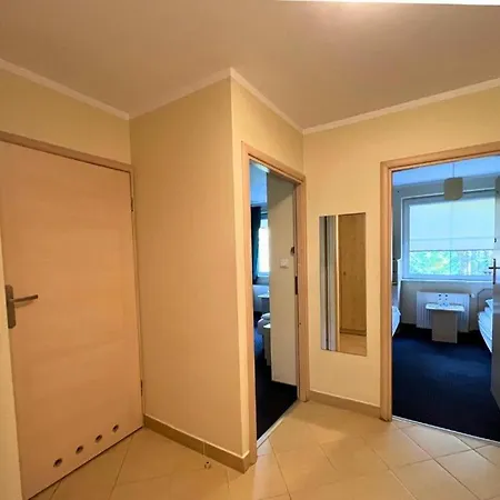 Niron Marina Szalonego Greka Hotel *