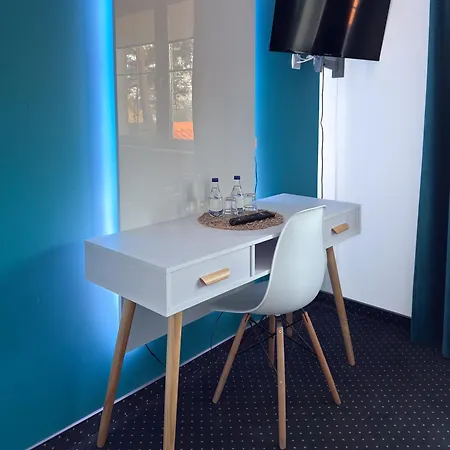 Niron Marina Szalonego Greka Borne Sulinowo