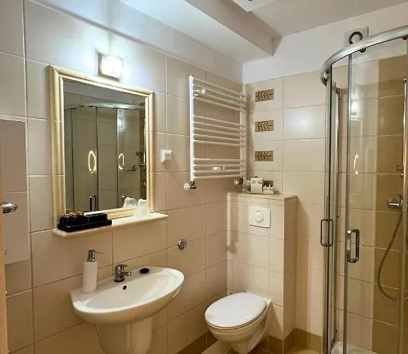 Niron Marina Szalonego Greka Borne Sulinowo