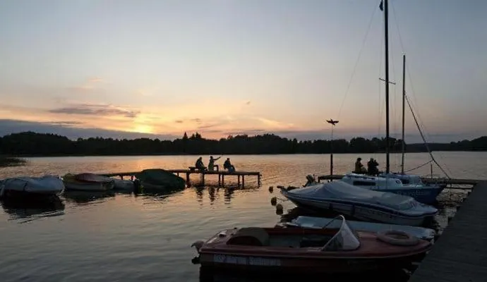 Niron Marina Szalonego Greka Station touristique Borne Sulinowo