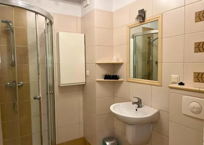 Station touristique Niron Marina Szalonego Greka *