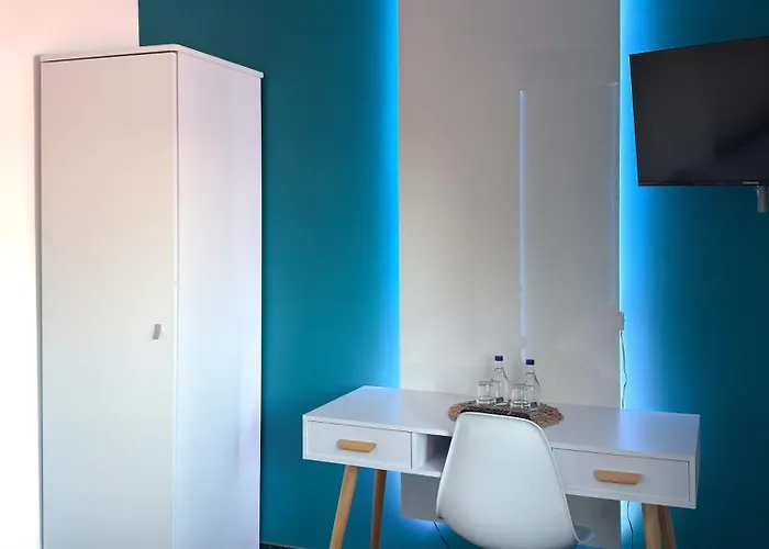 Niron Marina Szalonego Greka * Borne Sulinowo